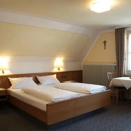 Haus Hubertus 3*