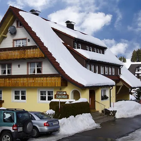 Haus Hubertus بيت ضيافة 3*