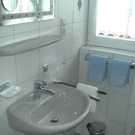 بيت ضيافة Haus Hubertus 3*