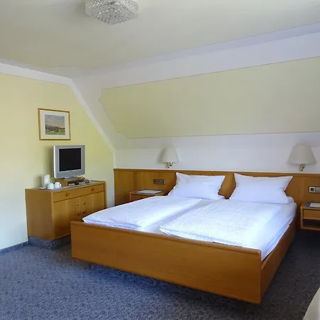بيت ضيافة Haus Hubertus 3*