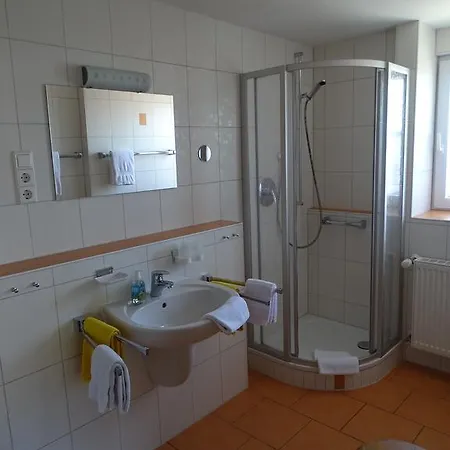 بيت ضيافة Haus Hubertus 3*