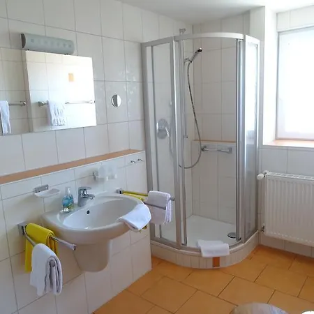 بيت ضيافة Haus Hubertus 3*